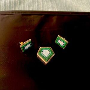 Earrings and pendant